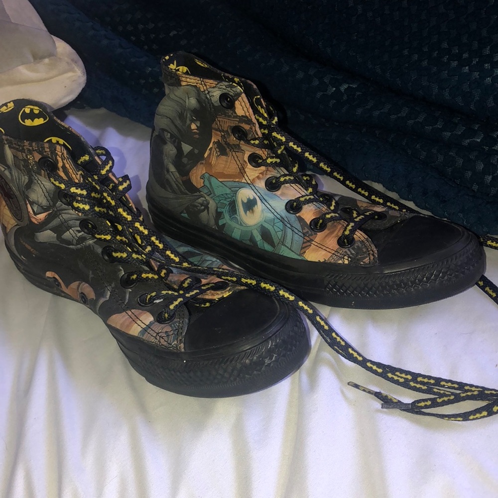 Batman Converse